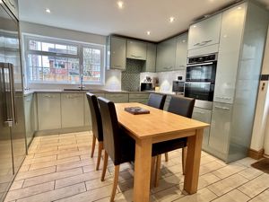 Kitchen/Diner- click for photo gallery